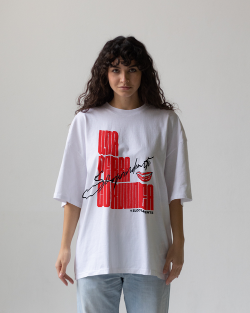 Playera Nathy Peluso – Una Perrx Sorprendente